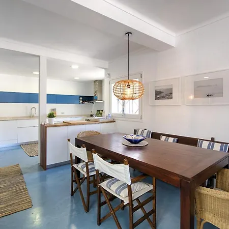 Penthouse Sa Riera 아파트 *